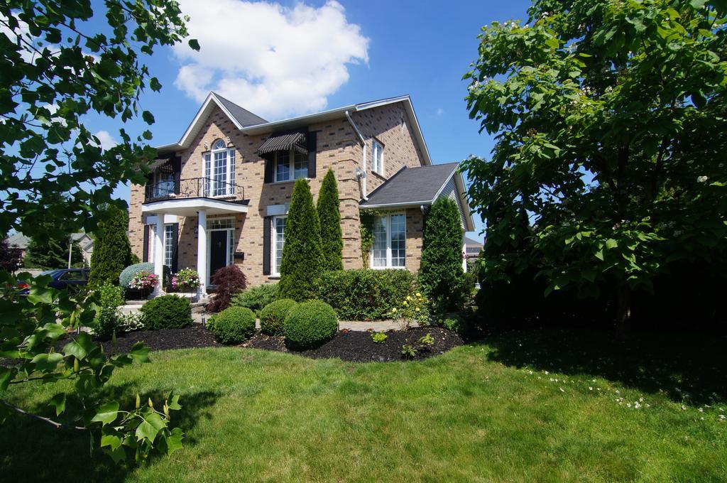 In Elegance Bed & Breakfast Niagara-on-the-Lake ภายนอก รูปภาพ