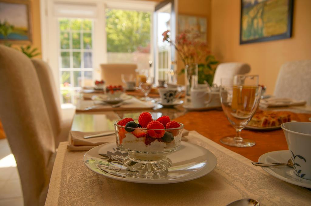In Elegance Bed & Breakfast Niagara-on-the-Lake ภายนอก รูปภาพ