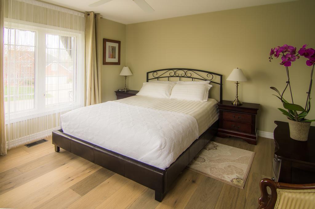 In Elegance Bed & Breakfast Niagara-on-the-Lake ภายนอก รูปภาพ