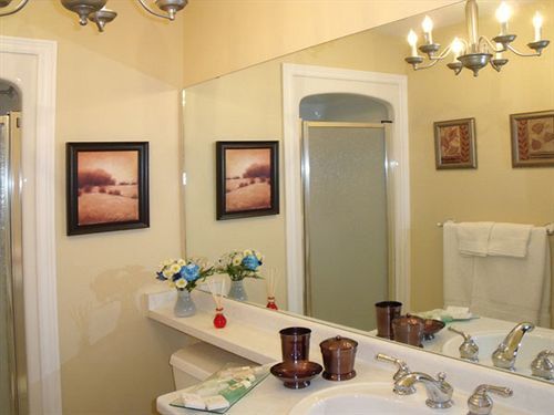 In Elegance Bed & Breakfast Niagara-on-the-Lake ภายนอก รูปภาพ
