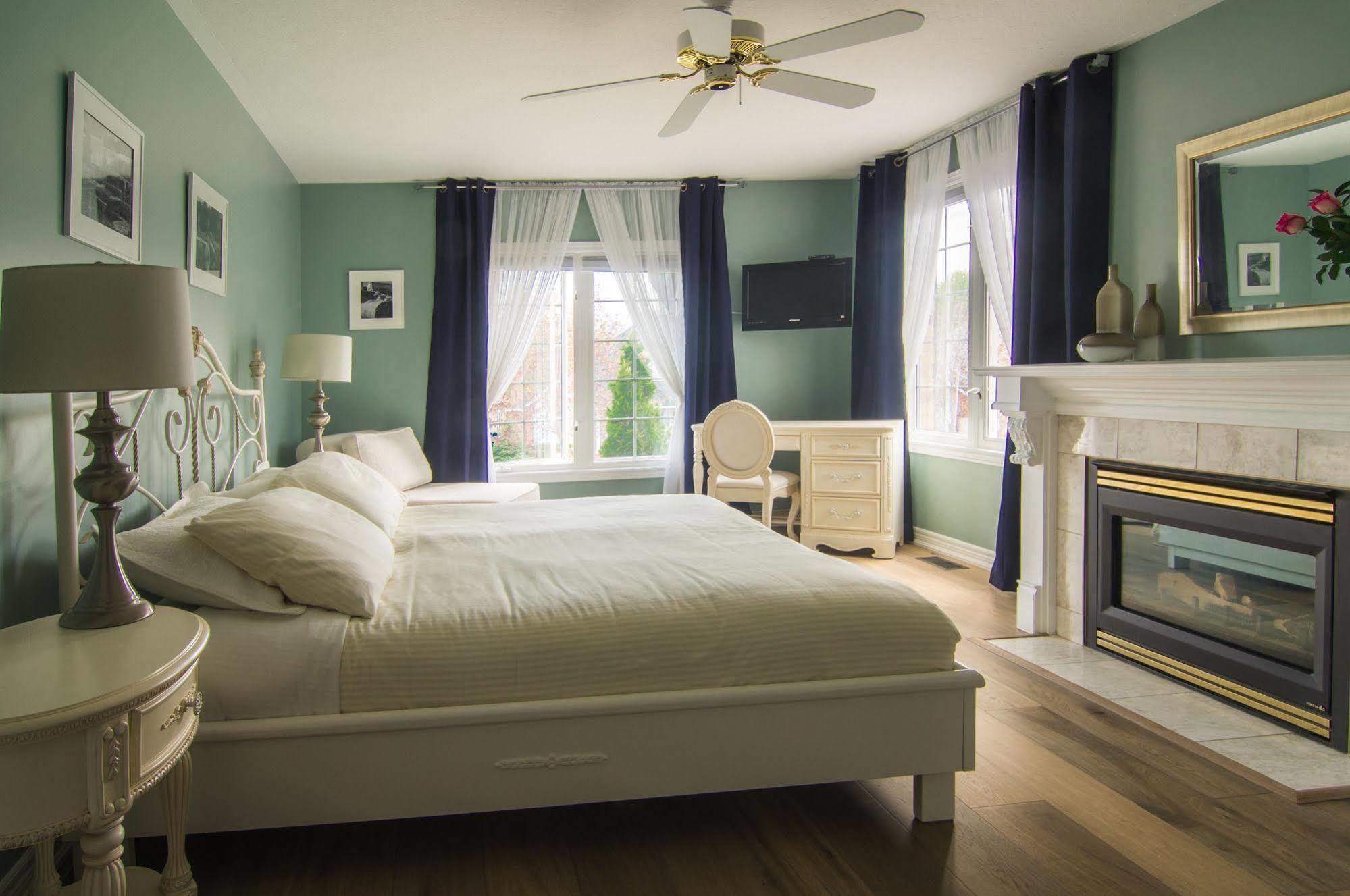 In Elegance Bed & Breakfast Niagara-on-the-Lake ภายนอก รูปภาพ